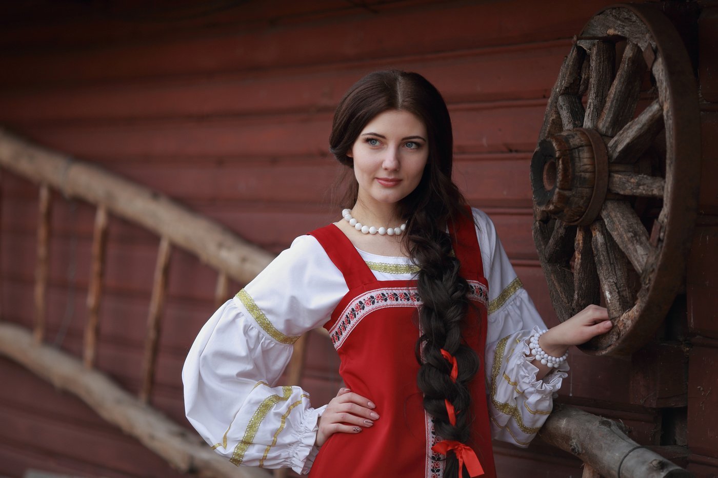 Girls in Slavic costumes in Niteroi