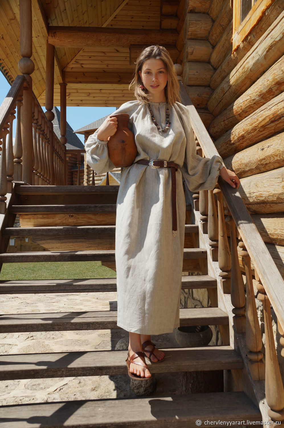 Girls in Slavic costumes in Niteroi