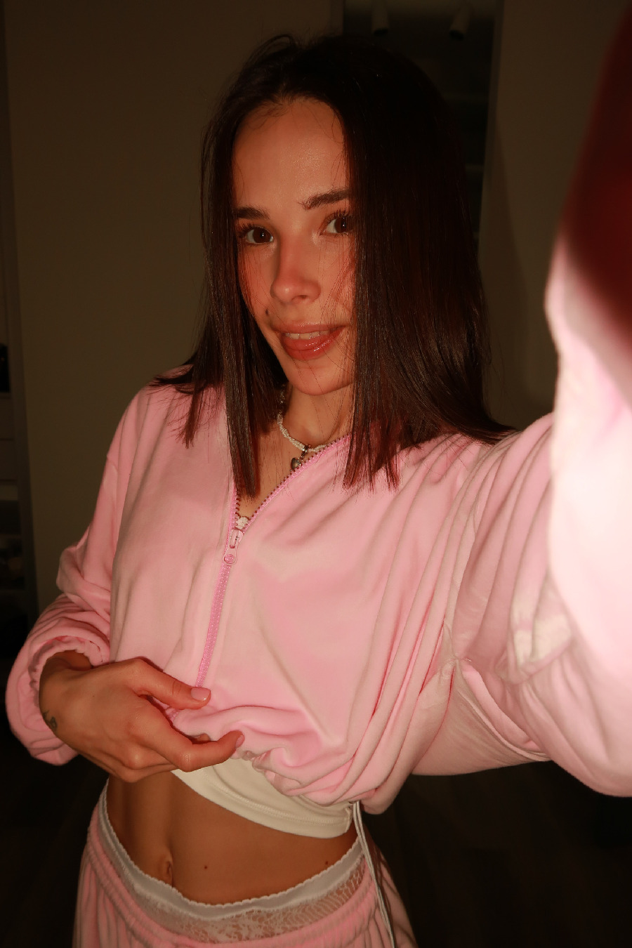 Tina brings the glow — live moments in Niteroi